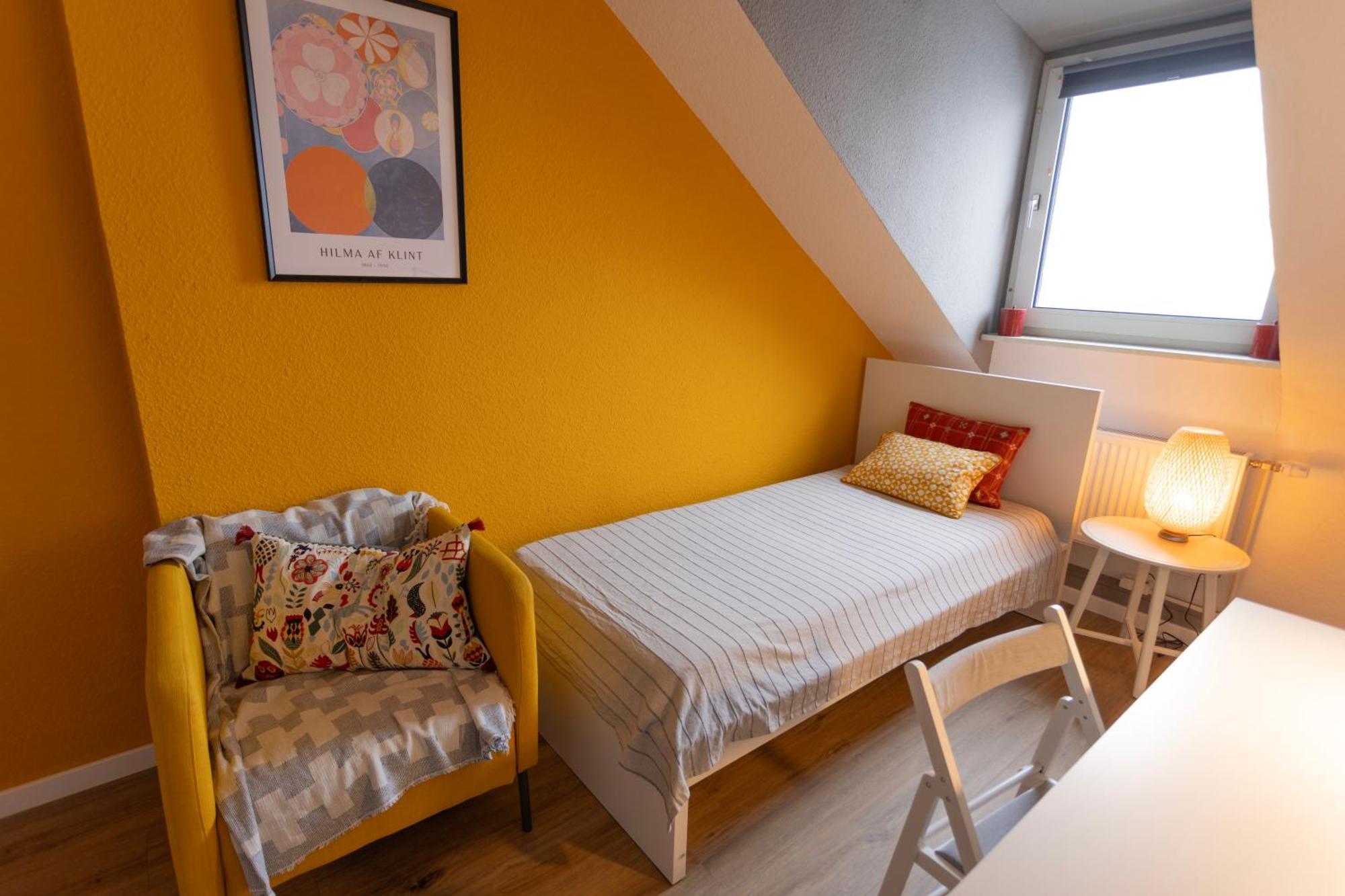 Apartament Big Flat With Fresh Renovation, Free Parking, Sonyps, Netflix Duisburg Zewnętrze zdjęcie