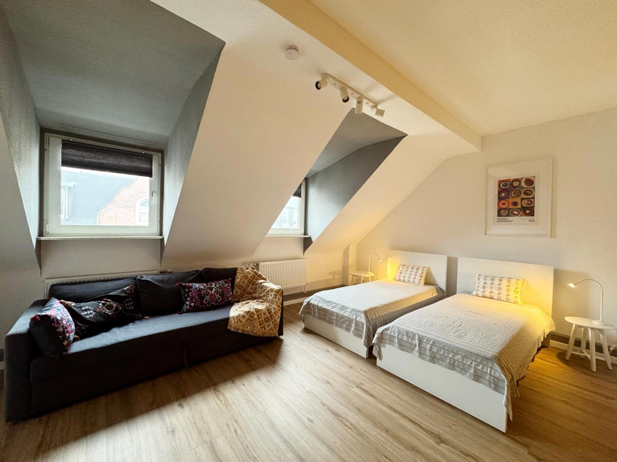 Apartament Big Flat With Fresh Renovation, Free Parking, Sonyps, Netflix Duisburg Zewnętrze zdjęcie